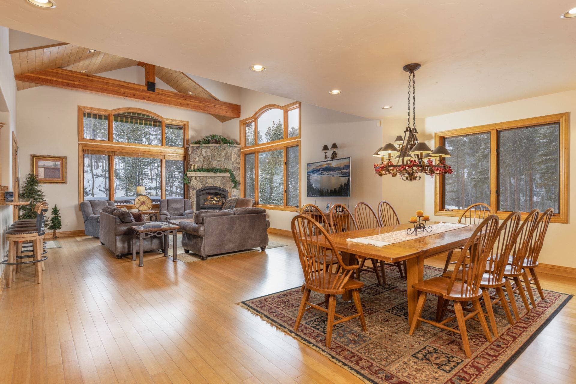 Fireside Villa - Image 9