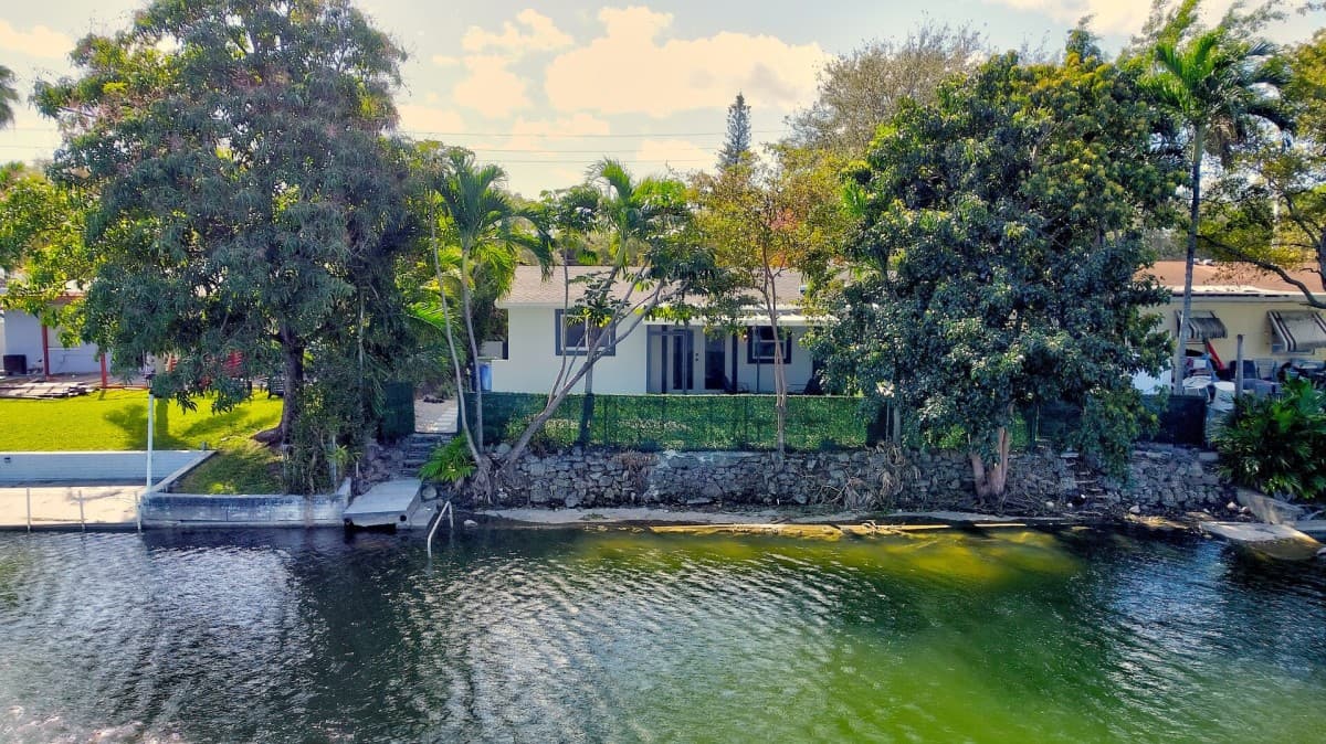 Hallandale Beach Home - Image 7