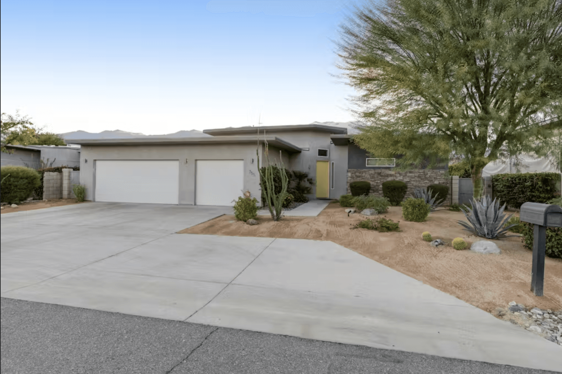 Modern Distinction Home - Image 30