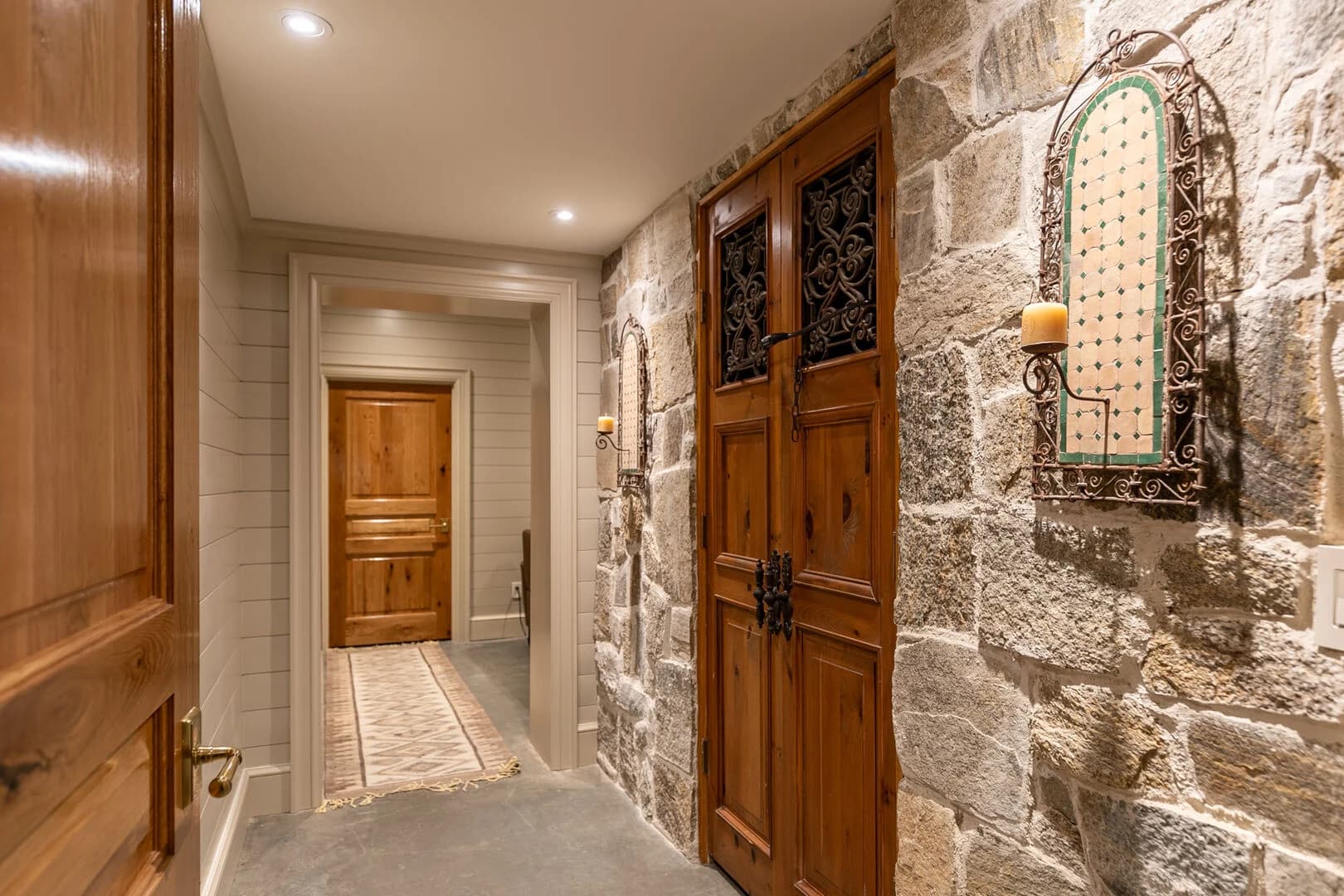 Antler Trail Lodge - Image 45