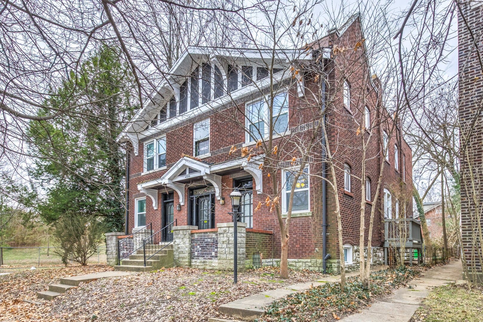 Portis Brick & Bloom - Image 2