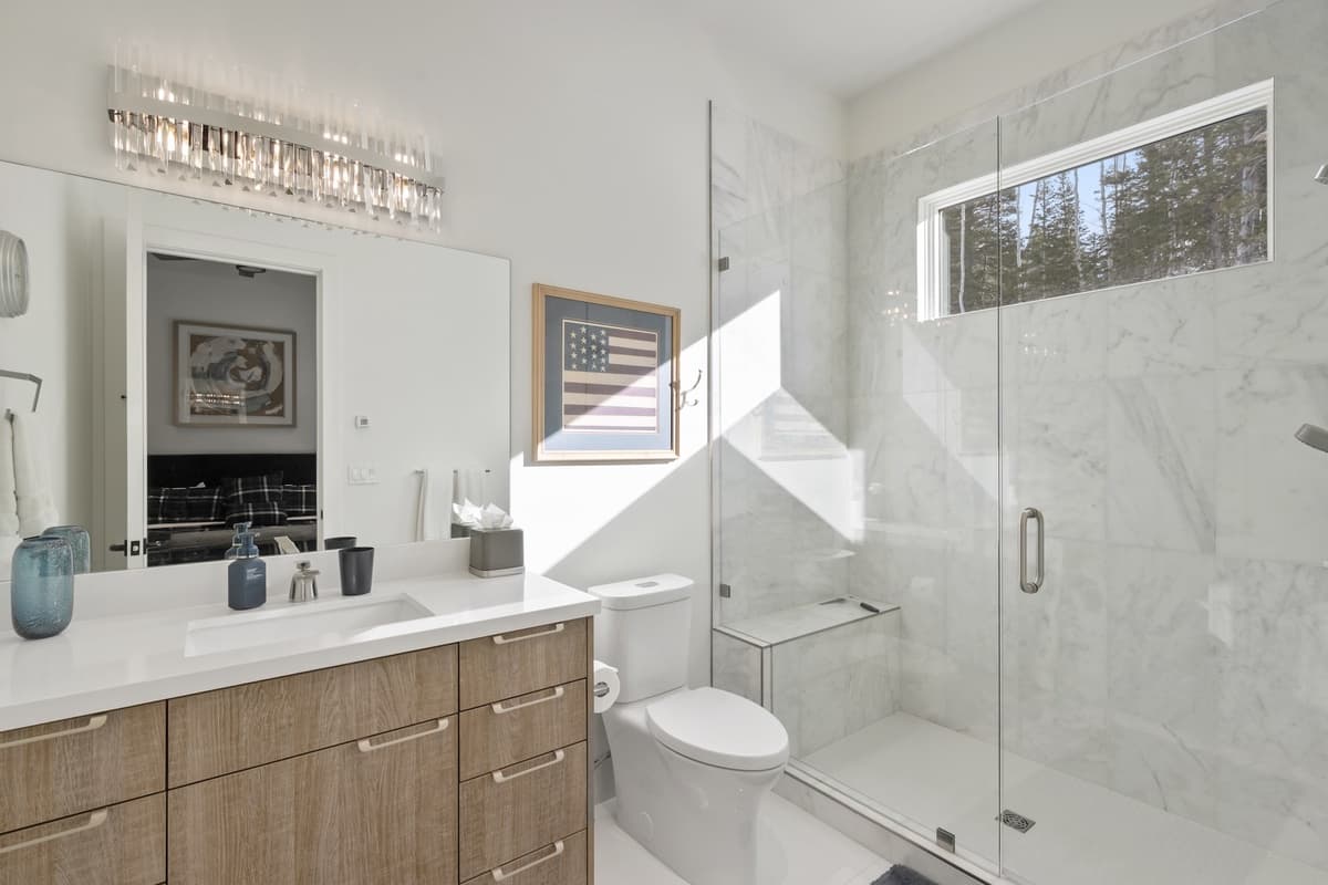 Quicksilver Haus - Image 57