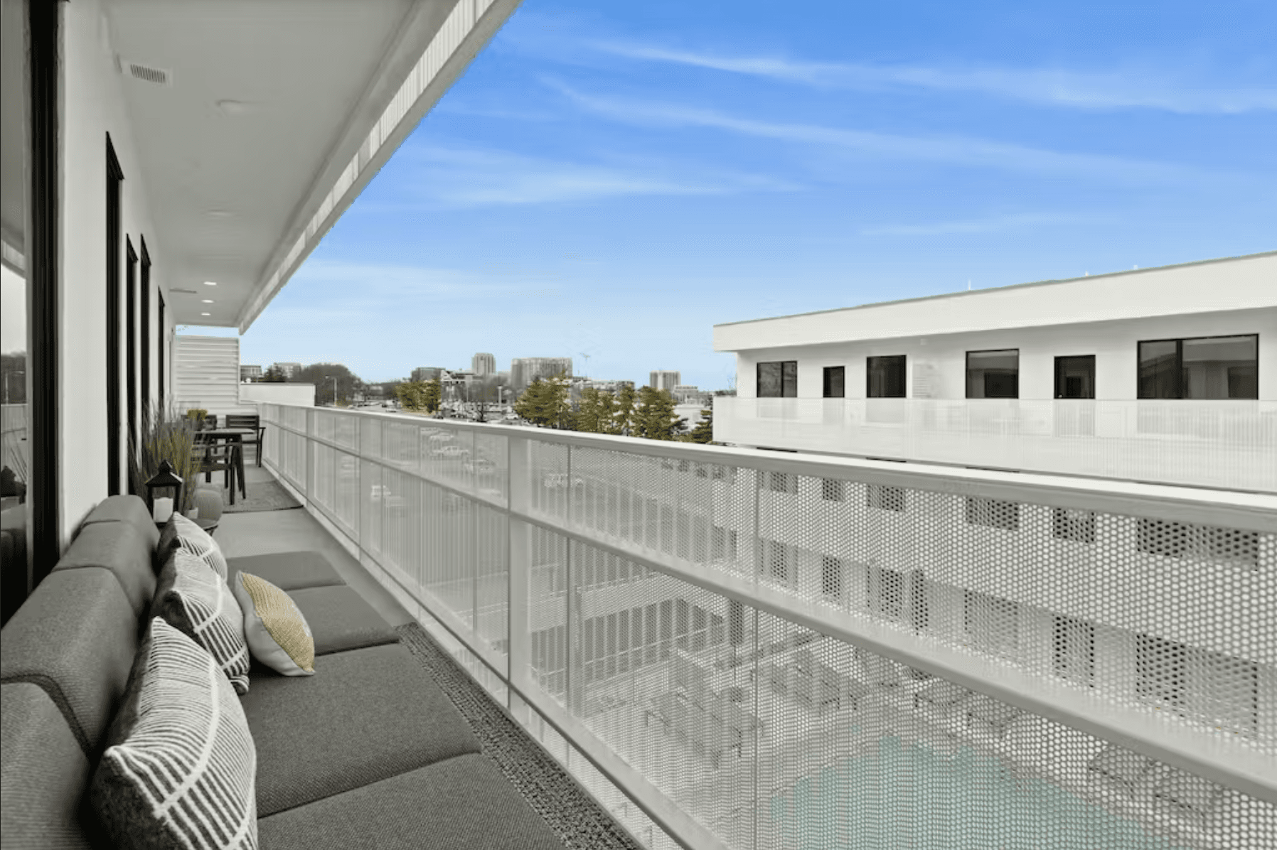 Blue Illume Home - Image 23