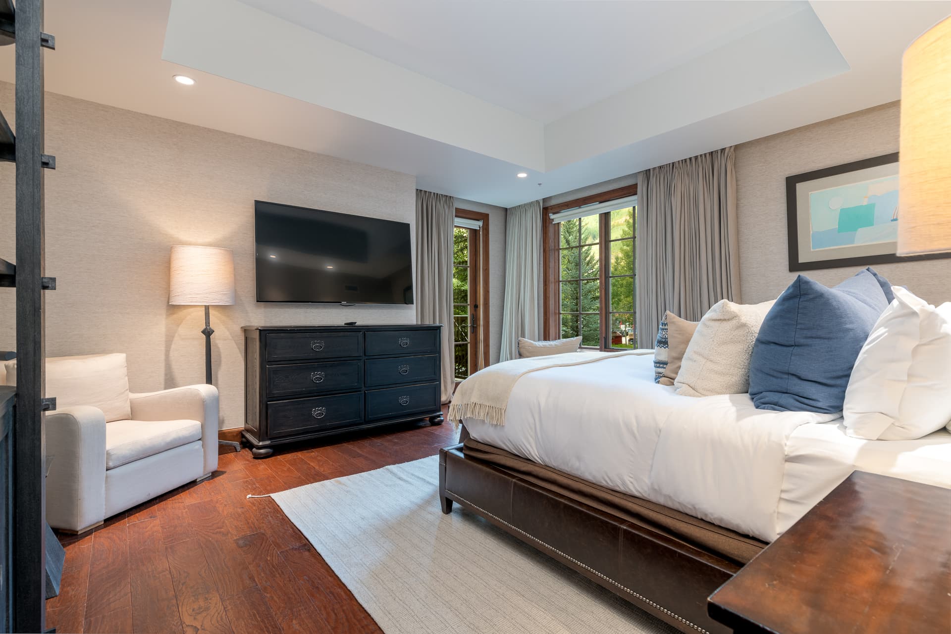 White Chutes at the Ritz-Carlton - Image 4