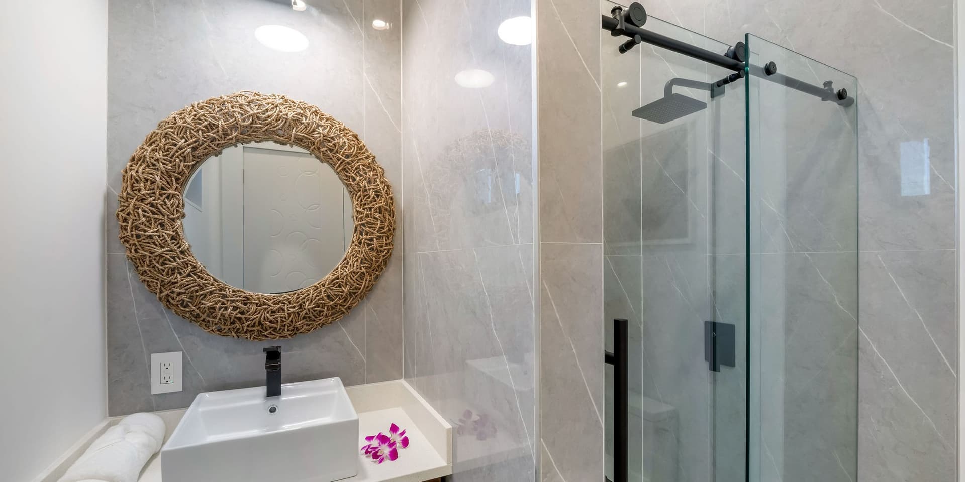 Timeless Paradise - Image 23