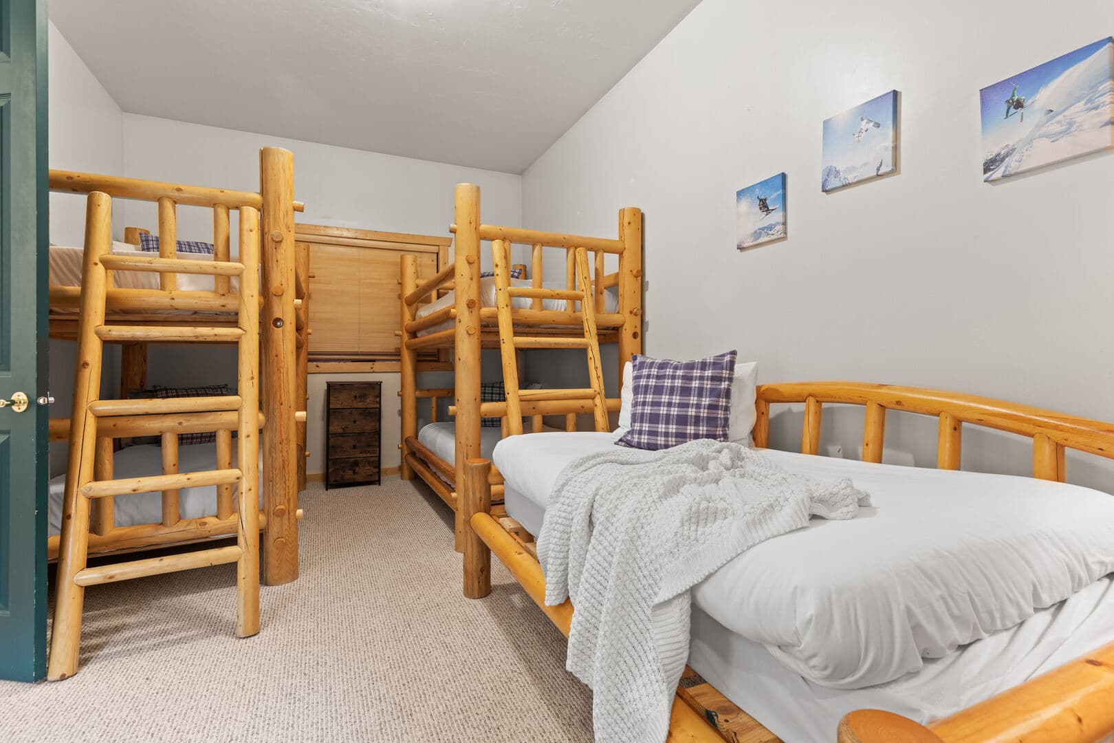 Snow Cloud Villa - Image 35