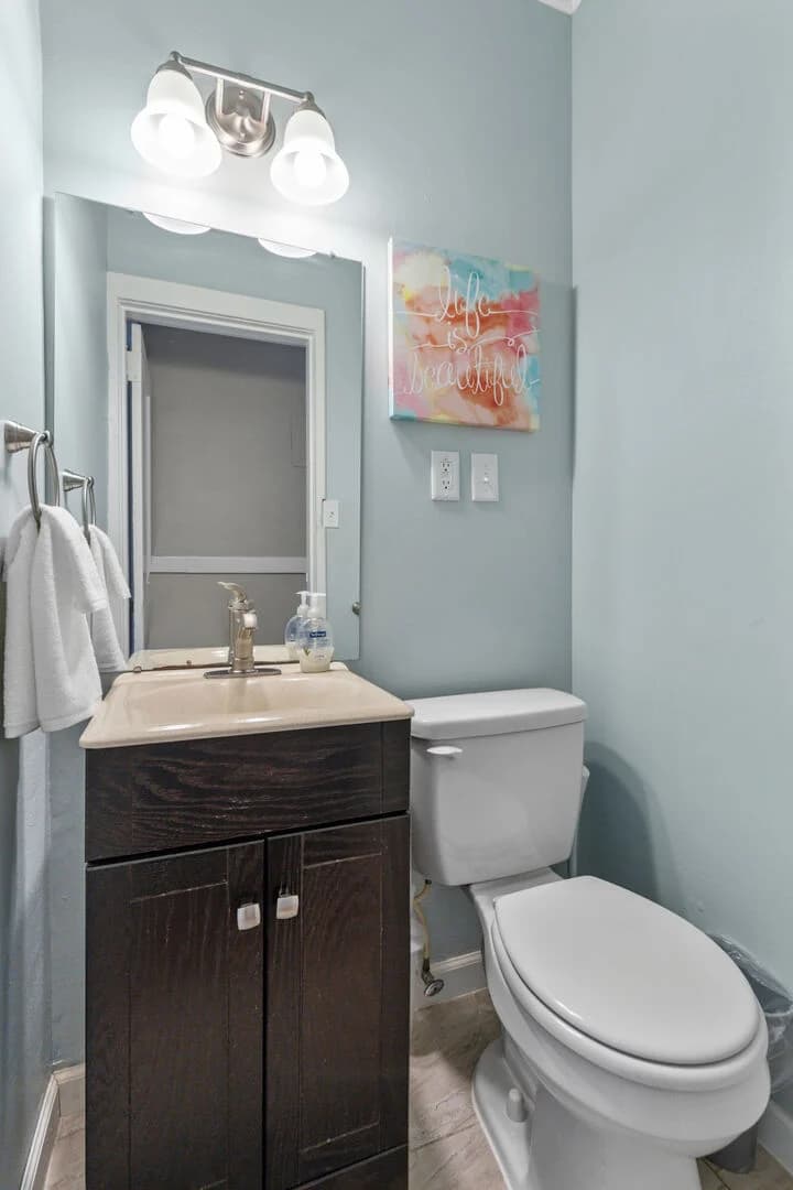 Kingshighway Manor - Image 13