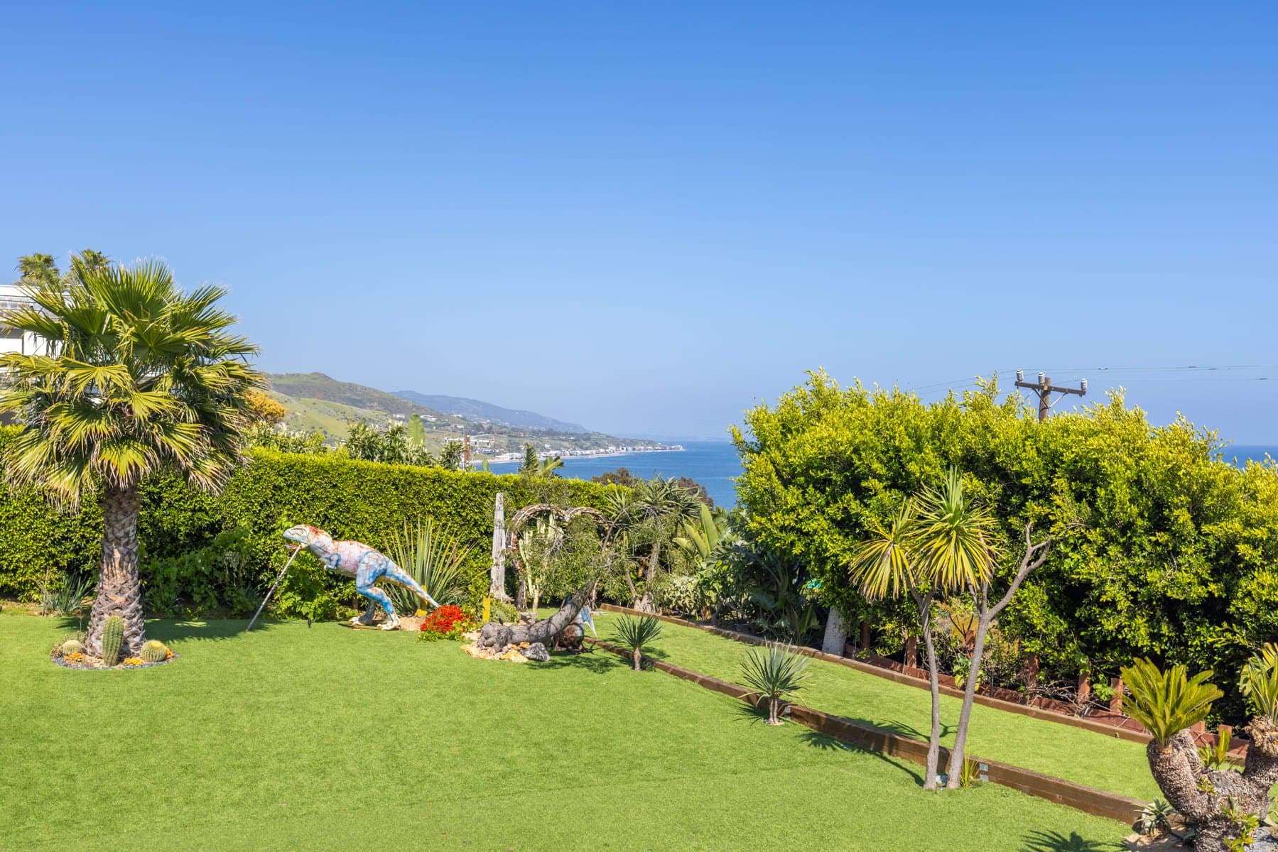 Malibu Sunset Oasis - Image 80