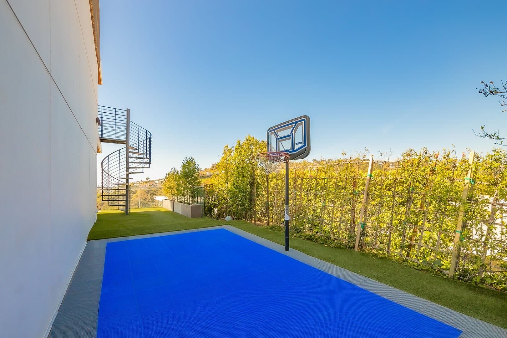 Electra Estate - Image 46