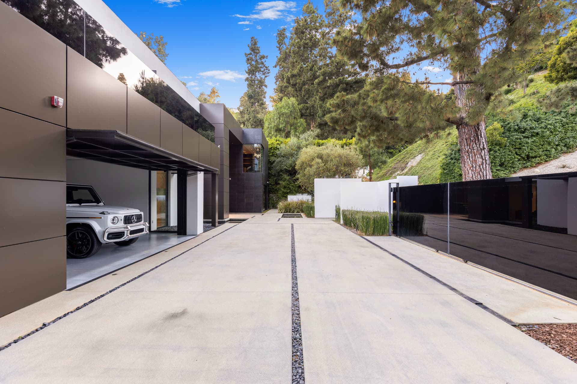 Lago Vista Modern - Image 10