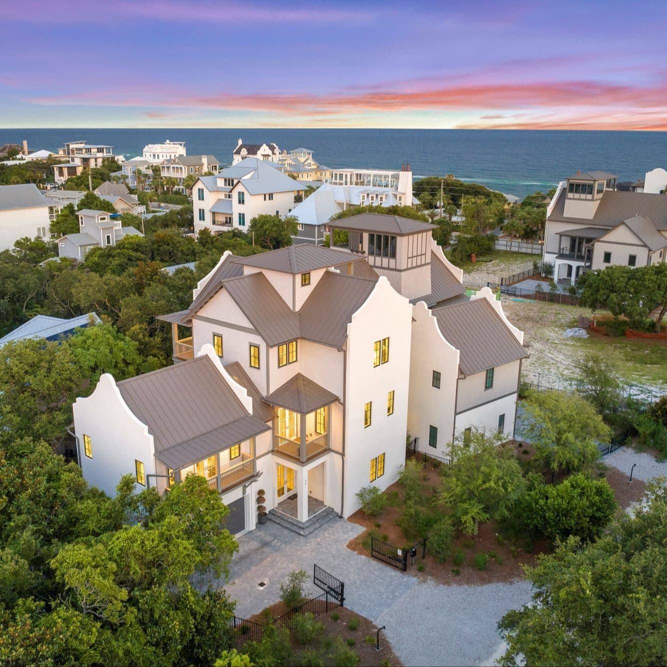 Peacock Place - Image 1