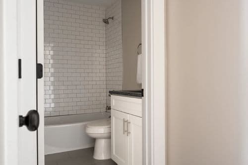 McCreery Residence - Image 19