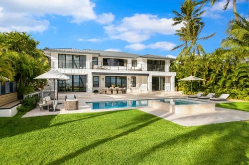 Niu Beach Estate - Image 1