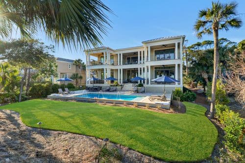 Armada Hideaway - Image 1
