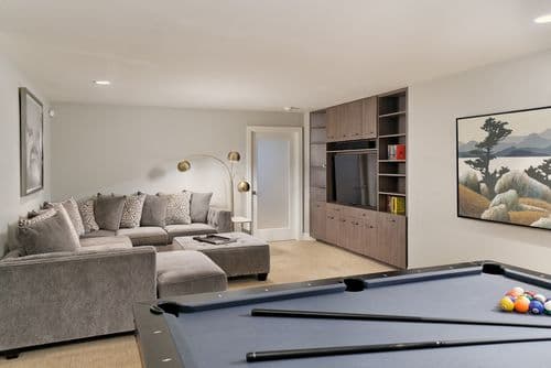 Park Avenue Residence #107 - Image 2