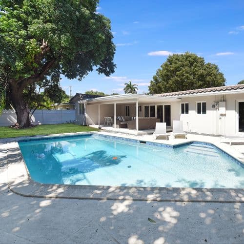Alda House - Image 1