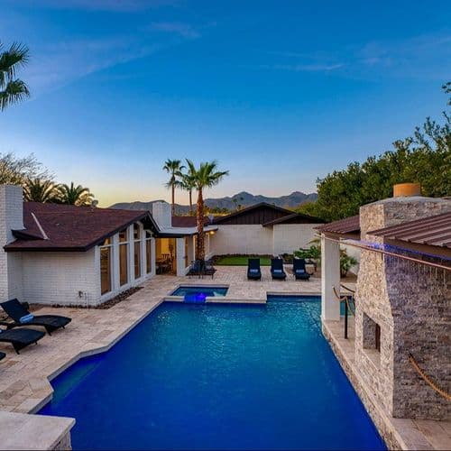 Desert Retreat - Image 1