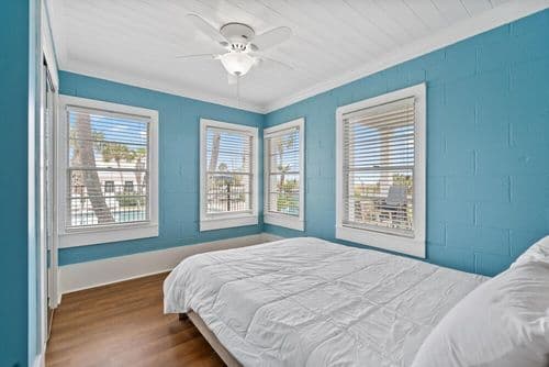 Private Paradise on Front Beach Rd - Image 2