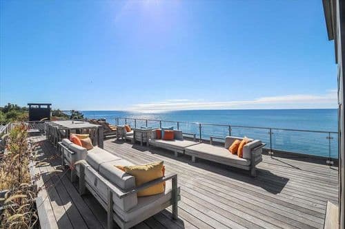 Blufftop Villa - Image 2