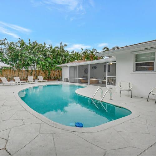 Begonia Cottage - Image 1