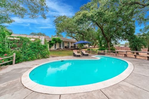 Glen Ellen Getaway - Image 2