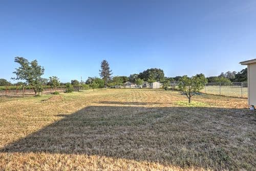 Quiet Country Cottage - Image 33