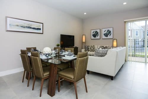Summerville Townhome #7576 - Image 2