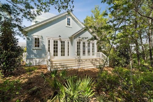 Harlies House - Image 36