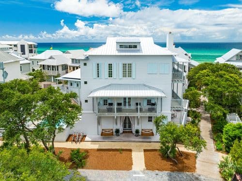 YOLO Cottage & Carriage - Image 1