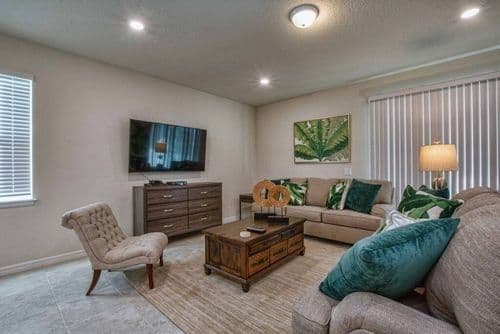 Windsor Home #4404 - Image 2