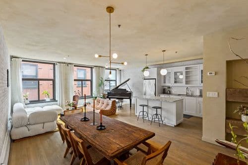 Vanderbilt Residence - Image 2