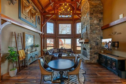 Bailey's Creek Lodge - Image 2