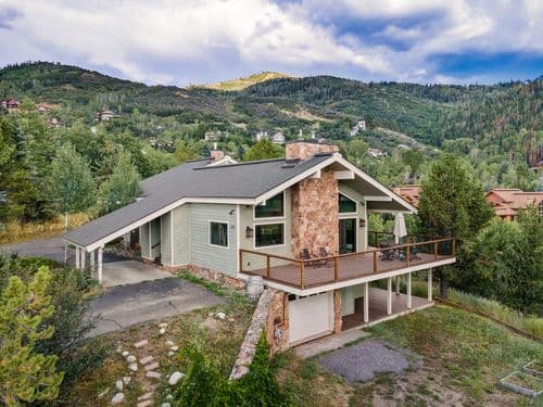 Alpenglow Mountain Getaway - Image 1