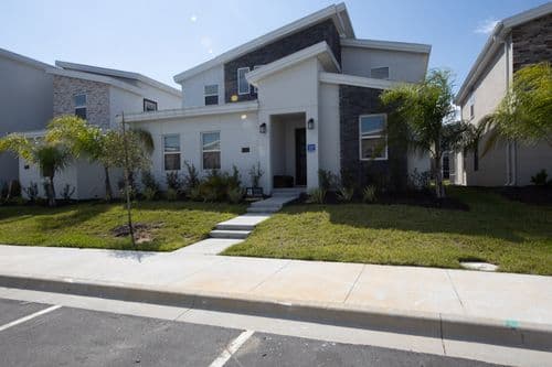 Modern Retreat at Champions Gate - Image 1
