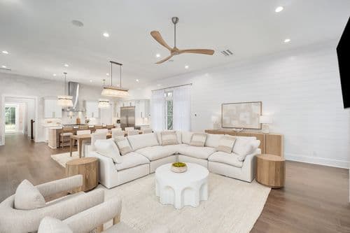 Gulfside Hideaway - Image 2