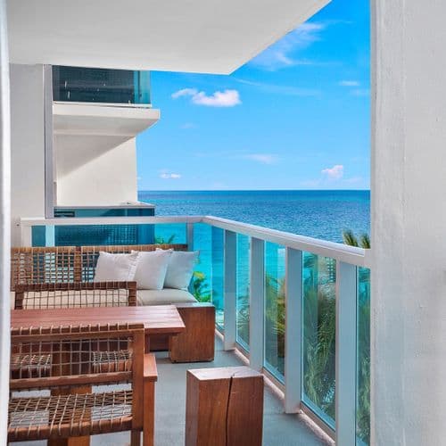 1 Hotel & Homes Residence #904 - Image 1