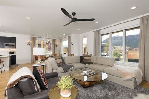 Luxe Living at Copper John - Image 1