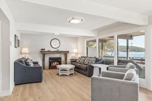 Mica Bay Serenity Cabin - Image 1