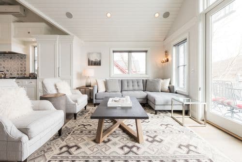 Snowflake Villa - Image 1