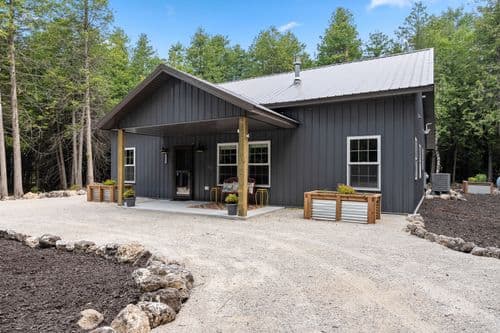 Point Beach Cottage - Image 1