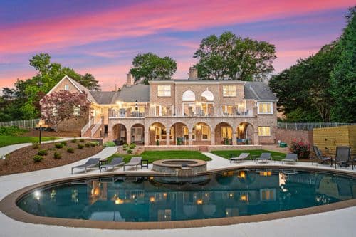 Shoreway Cove - Image 2