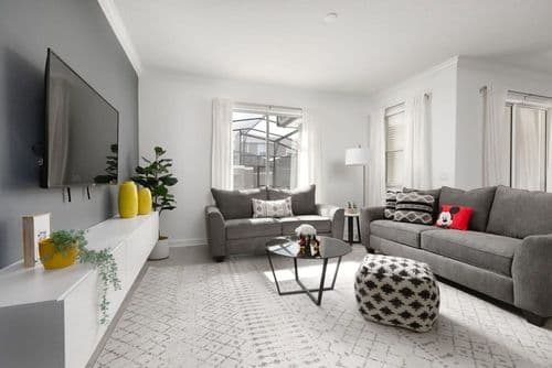 Charming Mickey Home - Image 1