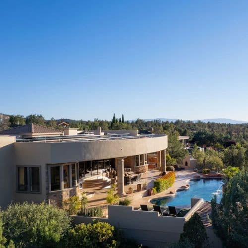 Jasper Villa - Image 1