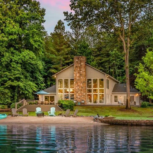 Lakeside Story - Image 1