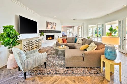 La Jolla Lifestyle - Image 2