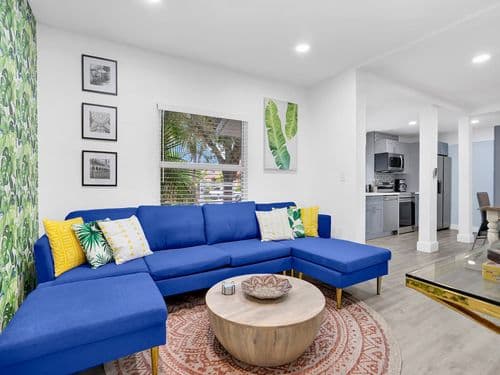 Bungalow House - Image 2