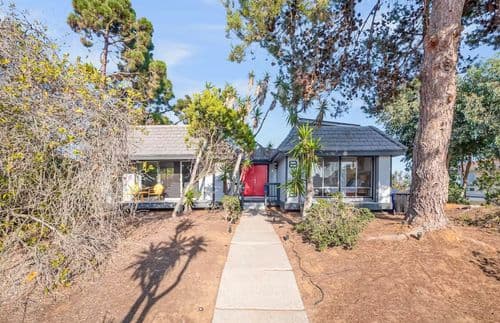 Scenic Vista Home - Image 27