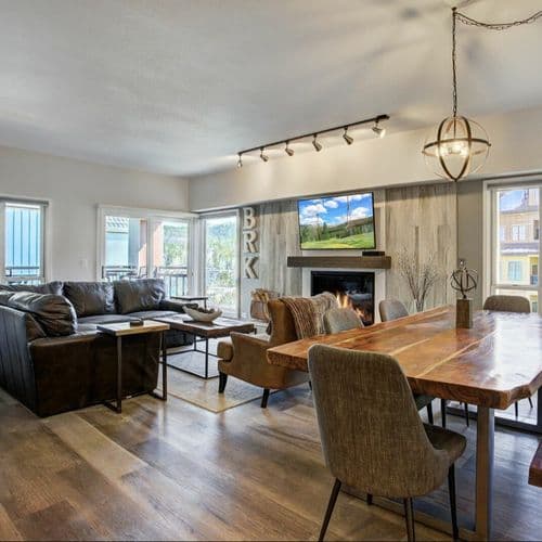 Lavish Condo - Image 1