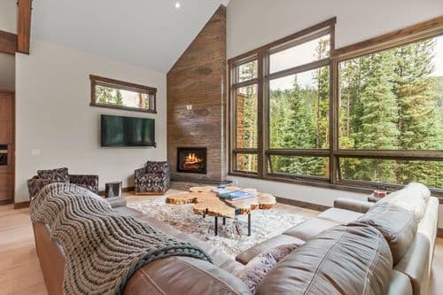 Independence Lodge - Image 1
