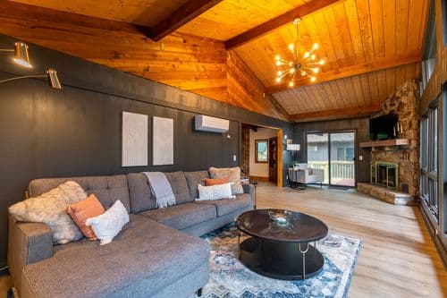 Blue Ridge Retreat at Linville - Image 1